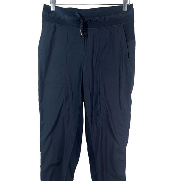 Lululemon Athletica Women’s Black On The Fly Drawstring Capri Pants Size 10 - Picture 5 of 11